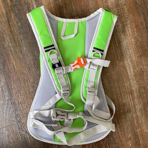 Hydration Backpack Supreme - Lime Green & Gray - Picture 2 of 6